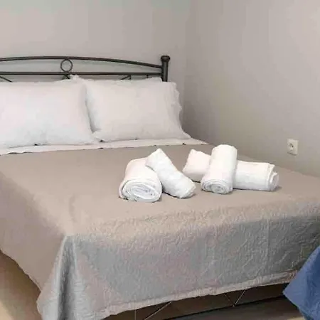 μπιζουδάκι Apartment *